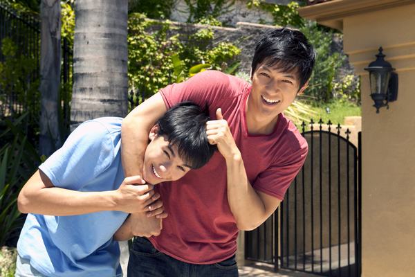 Phim đồng tính xúc động nhất đổ bộ rạp Việt - 6