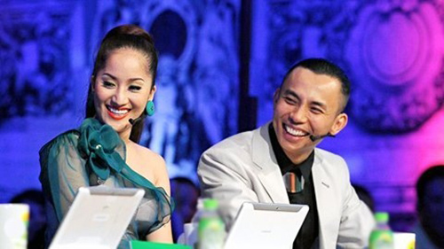 Giải mã sao quay lưng với ghế nóng - 2