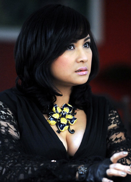 Giải mã sao quay lưng với ghế nóng - 3