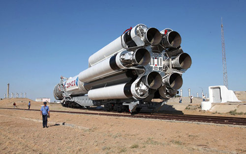 Nga: Tên lửa Proton-M nổ tung sau khi phóng - 2
