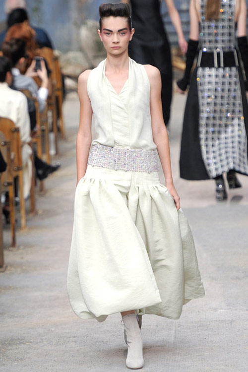 Rihanna liều lĩnh tại show Chanel - 7