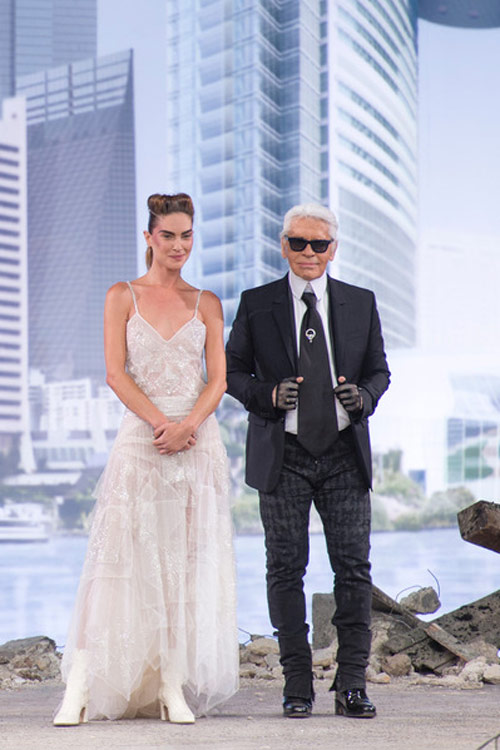 Rihanna liều lĩnh tại show Chanel - 13