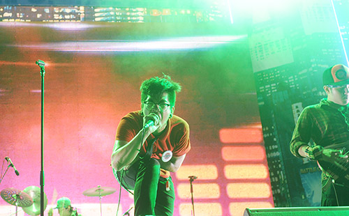 Parasite diện kiến rock band lừng danh TG - 5