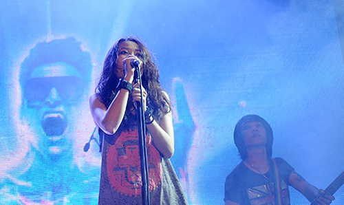 Parasite diện kiến rock band lừng danh TG - 3