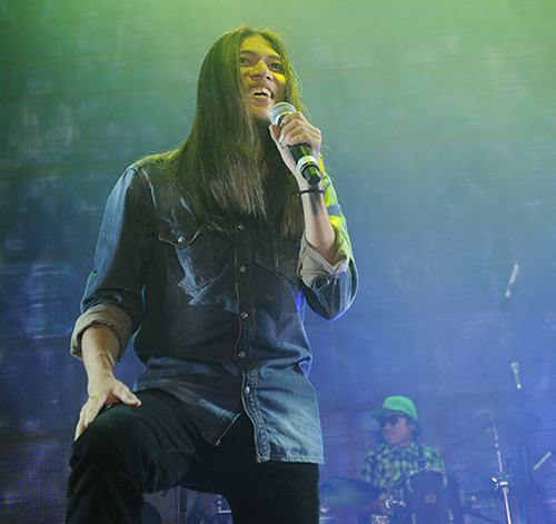 Parasite diện kiến rock band lừng danh TG - 10