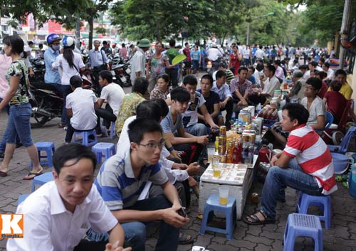 Sáng nay, thí sinh làm bài thi môn Toán - 3