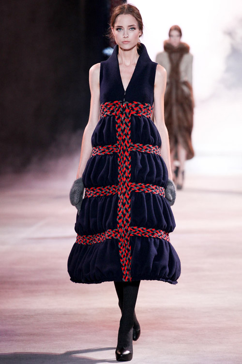 Cô gái Nga kiêu sa của Ulyana Sergeenko - 3