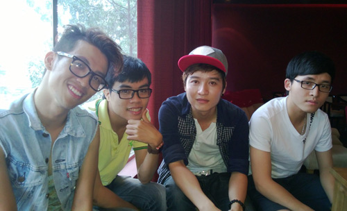 Thí sinh The Voice quậy tưng sau hậu trường - 8