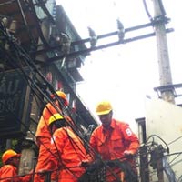 Thị trường - Tiêu dùng - Có thể điều chỉnh giá điện cuối năm nay