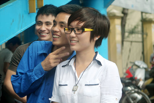 Thí sinh ra sớm "kêu" đề Toán khó - 7