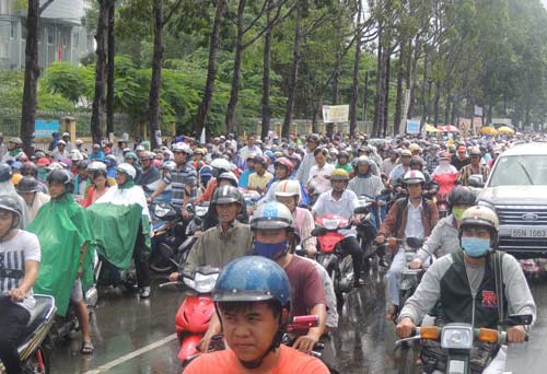 33 thí sinh vi phạm quy chế buổi thi đầu tiên - 4