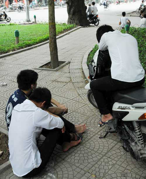 Những giấc ngủ trưa vội vã mùa thi - 9