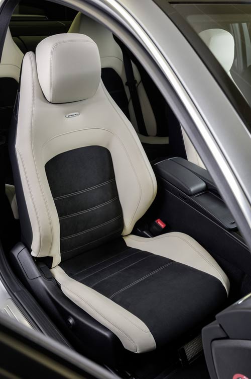 Mercedes ra giá hàng “nóng” C63 AMG 507 Edition - 11