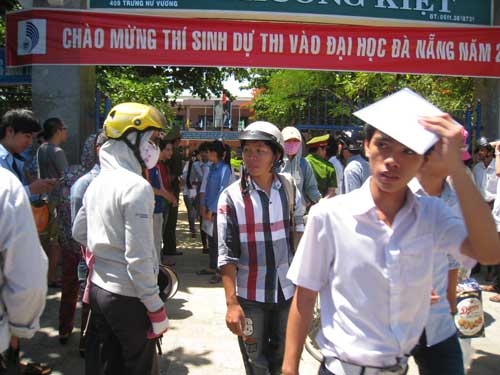 Bối rối với "câu hỏi lạ" trong đề Vật lý - 6