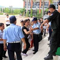 Bóng đá - Mất trắng ngày làm việc mới nhận được vé xem Arsenal