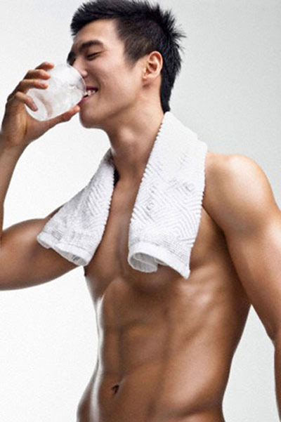 Quý ông đi nâng cấp cơ bắp - 1