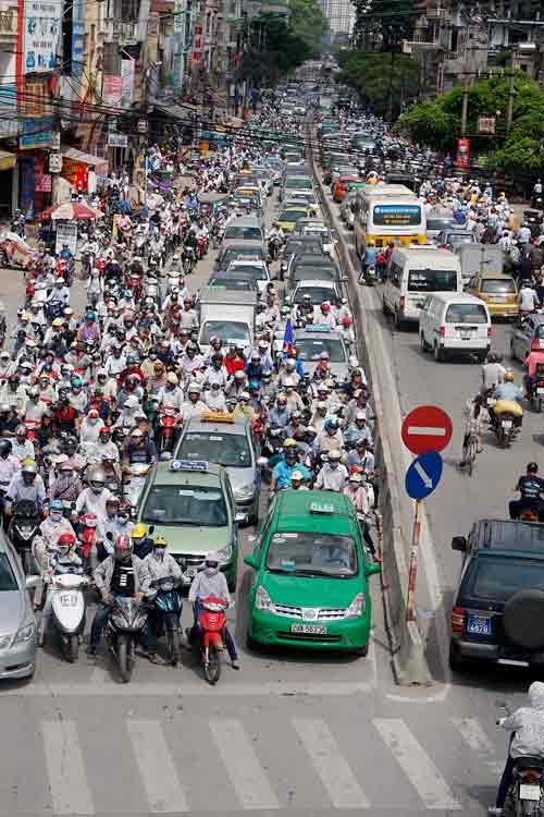 Sĩ tử đội nắng về quê, Hà Nội ùn tắc - 4