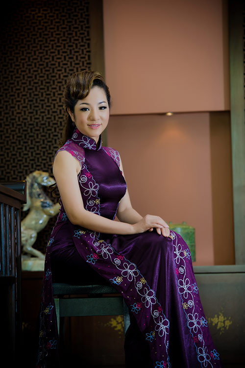 Thúy Nga, Hà Kiều Anh dịu dàng sắc tím - 3