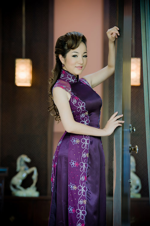 Thúy Nga, Hà Kiều Anh dịu dàng sắc tím - 7