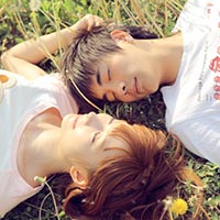 Bạn trẻ - Cuộc sống - Thơ tình: Yêu yêu yêu!