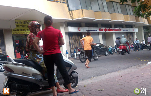 Vé chợ đen trận ĐTVN - Arsenal đã "nóng" - 3