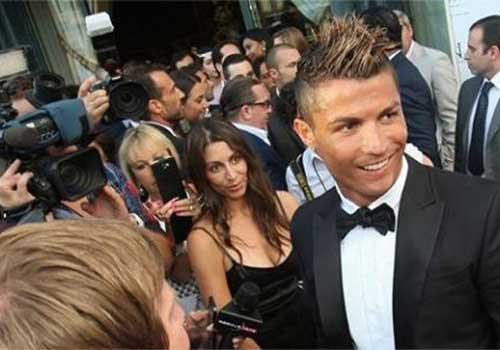 Ronaldo cam kết ở lại Real - 4