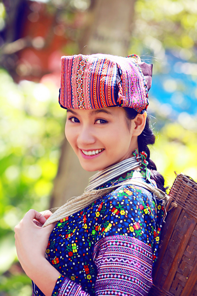 Lương Giang từng được biết đến qua các vai diễn trong phim “Xin thề anh nói thật”, “Cầu vồng tình yêu” và mới đây nhất là đảm nhiệm vai nữ chính trong bộ phim Hoa cỏ may