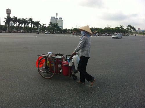 Dịch vụ ăn theo vé trận Arsenal cũng sốt - 6