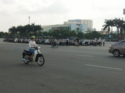 Dịch vụ ăn theo vé trận Arsenal cũng sốt - 8