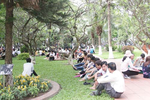 Thí sinh làm thủ tục dự thi ĐH đợt 2 - 15