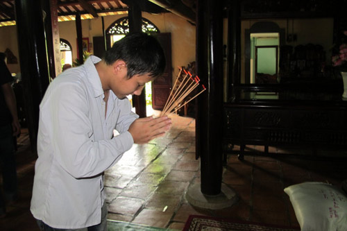 Sĩ tử Sài Gòn lên chùa cầu may - 9