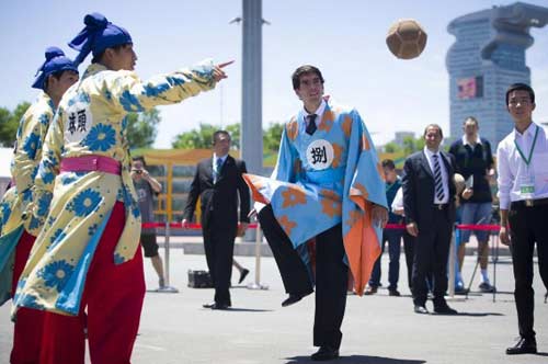 Kaka: Kẻ lạc lõng ở Bernabeu - 2