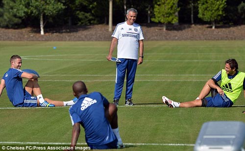 Buổi tập đầu tiên của Chelsea-Mourinho - 1
