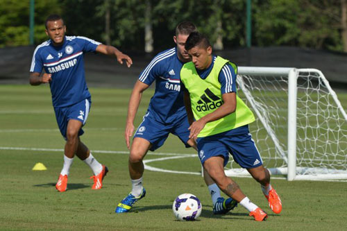 Buổi tập đầu tiên của Chelsea-Mourinho - 4