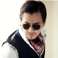 Ca nhạc - MTV - Ngô Kiến Huy gắn râu "chuẩn man"