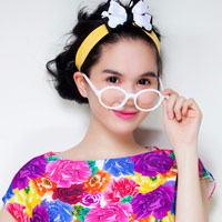 Người mẫu - Hoa hậu - Ngắm Ngọc Trinh dễ thương như búp bê