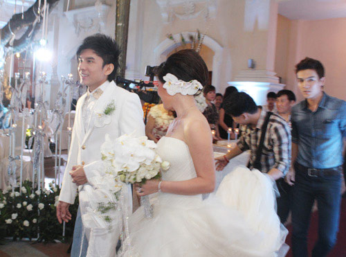 Đám cưới Đan Trường tại VN gây chú ý - 4