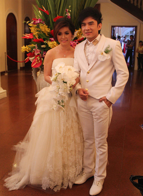 Đám cưới Đan Trường tại VN gây chú ý - 13