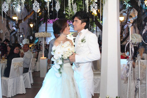Đám cưới Đan Trường tại VN gây chú ý - 8