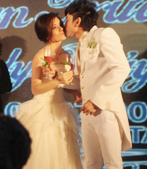 Đám cưới Đan Trường tại VN gây chú ý - 11