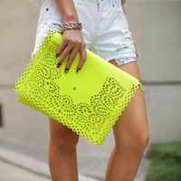 Chọn túi xách cho mùa hè rực rỡ