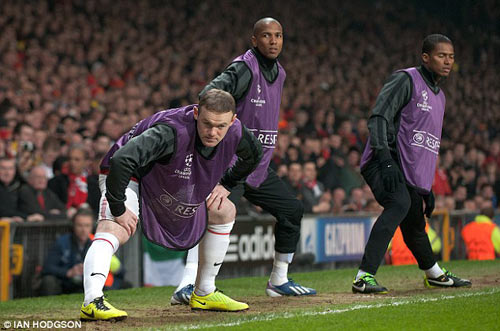 Quan điểm: Rooney nên học Persie - 2