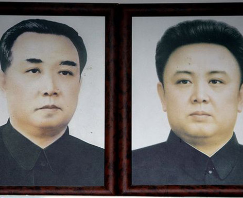 Triều Tiên: Đắm tàu vẫn ôm ảnh lãnh tụ - 2