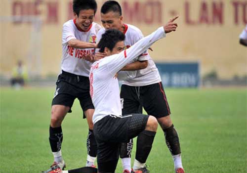 V.Ninh Bình – HAGL: Dấu ấn Văn Quyến - 1