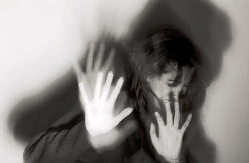 Bạo lực gia đình: Quá tin vào phạt tiền - 1