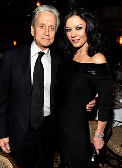 10 cặp sao chuộng mốt "đũa lệch" - 11