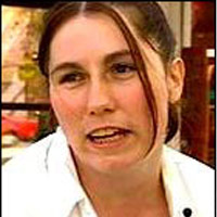 Người đàn bà dưới hình dạng nữ sinh (Kỳ 3)