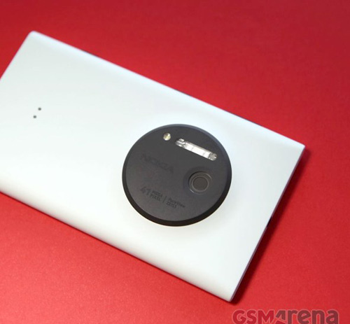 Nokia tung video quảng cáo Lumia 1020 - 7