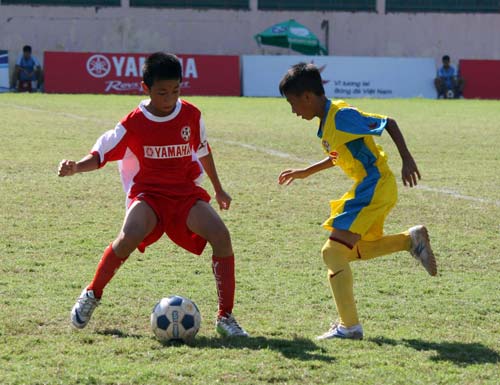VCK giải U13: SLNA lên ngôi ngoạn mục - 2