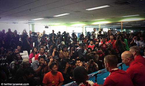 Arsenal đã tới Indonesia - 6
